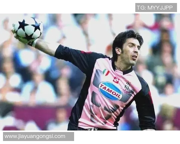 2003年左右足球明星的辉煌岁月与传奇故事回顾