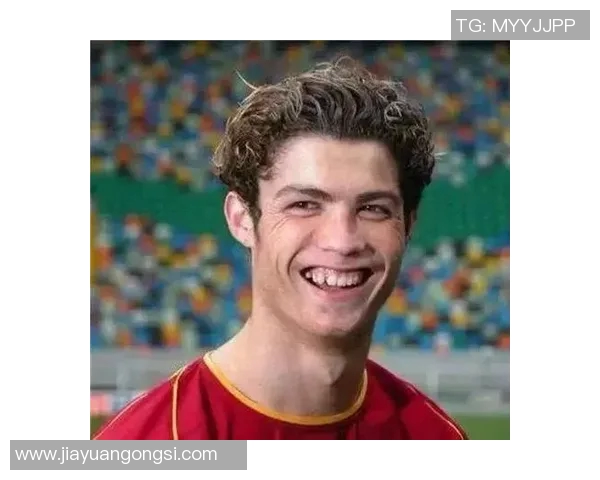 当今足坛巨星风云榜揭晓现役明星球员的精彩表现与成就分析 当今足坛巨星风云榜揭晓现役明星球员的精彩表现与成就分析